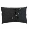 Housse de coussin rectangulaire fond noir, fermeture par nouettes - B1