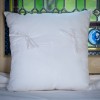 Enveloppe de coussin carrée fond blanc fermeture avec des nouettes - F2